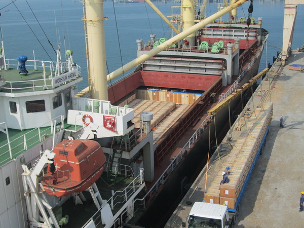 По всей стране началась производственная деятельность после праздничного перерыва